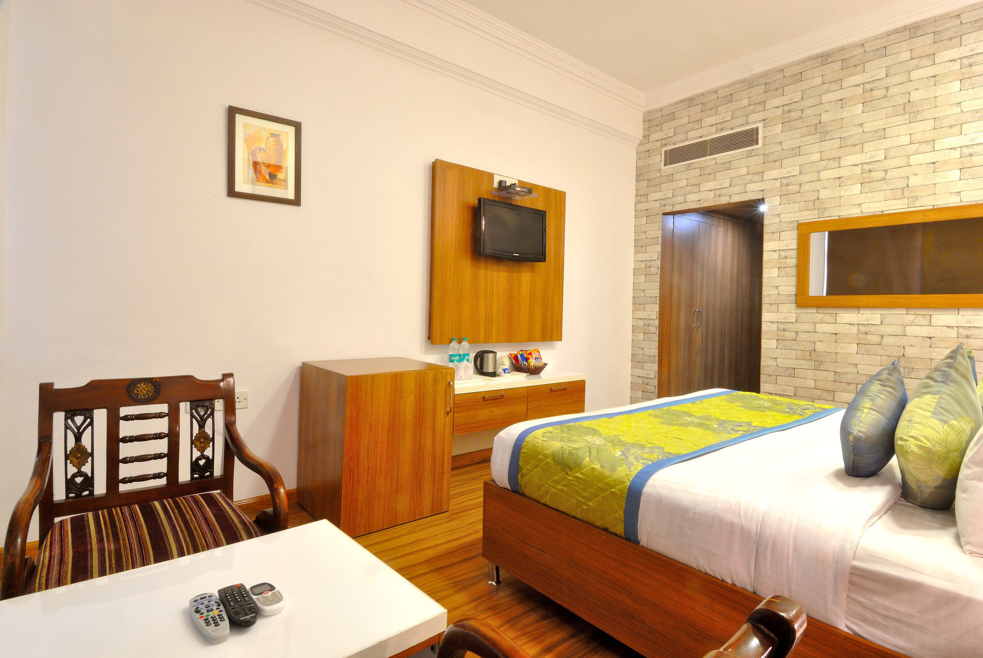 Hotel Solitaire Chandigarh - 10 Mins From Railway Station Ngoại thất bức ảnh
