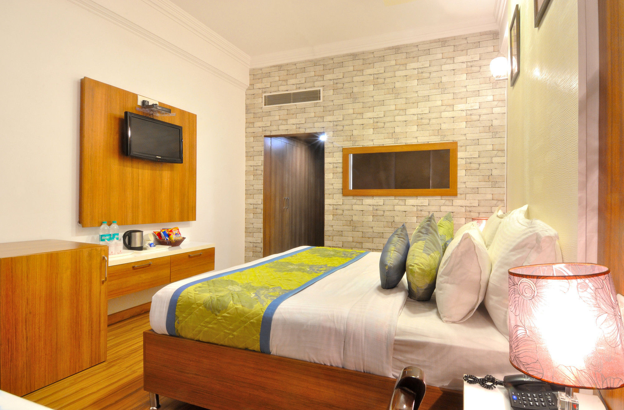 Hotel Solitaire Chandigarh - 10 Mins From Railway Station Ngoại thất bức ảnh