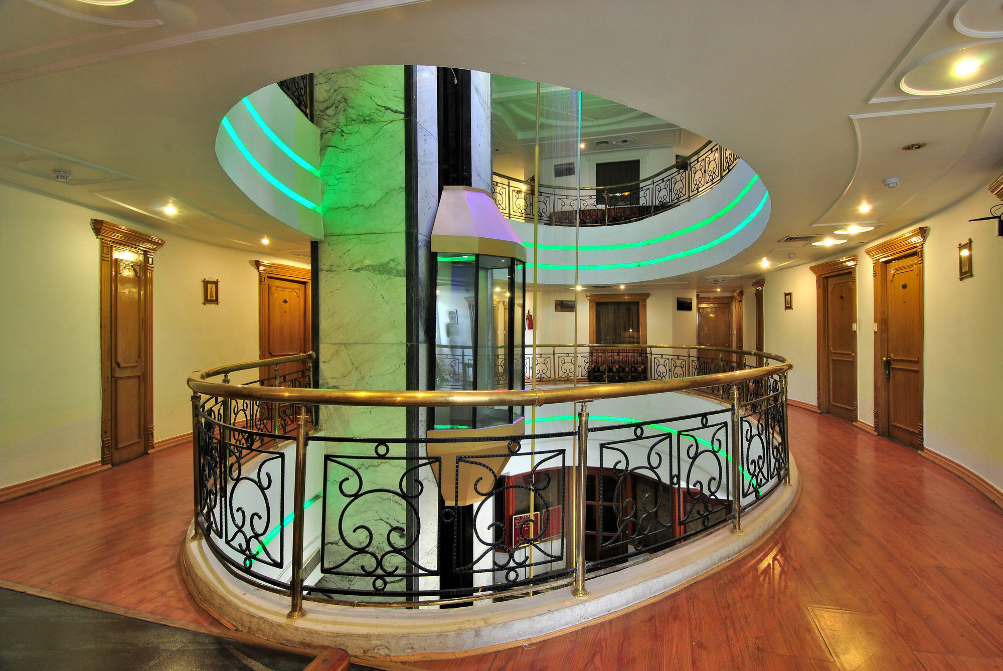 Hotel Solitaire Chandigarh - 10 Mins From Railway Station Ngoại thất bức ảnh