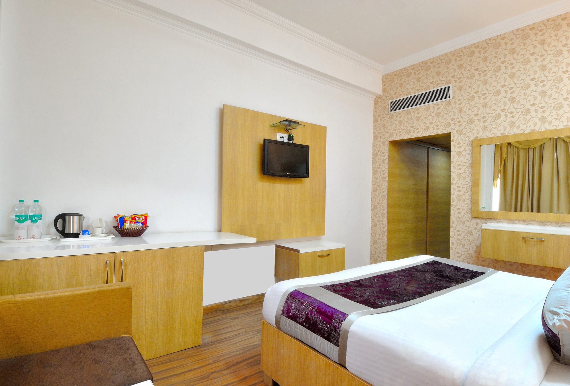 Hotel Solitaire Chandigarh - 10 Mins From Railway Station Ngoại thất bức ảnh