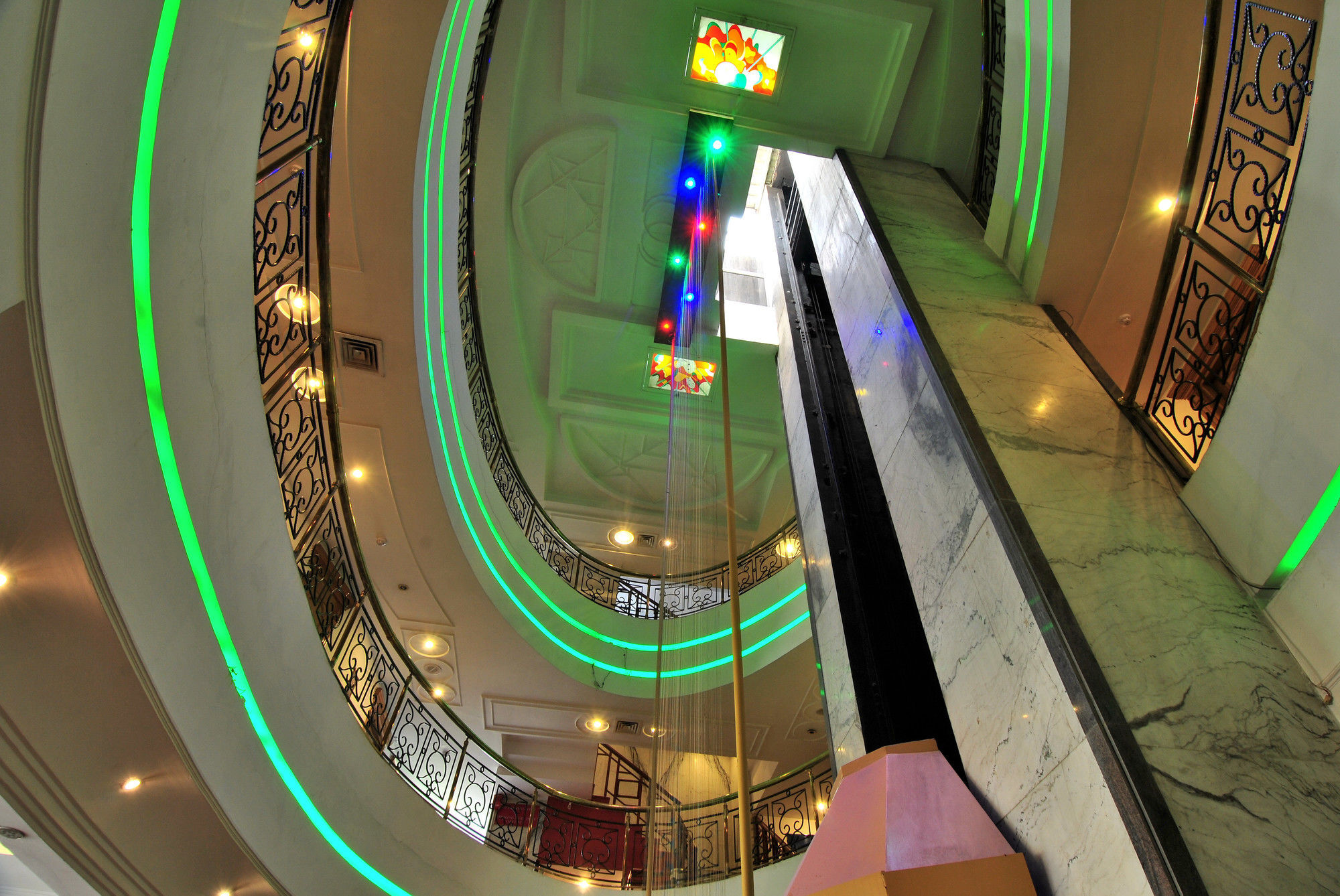 Hotel Solitaire Chandigarh - 10 Mins From Railway Station Ngoại thất bức ảnh